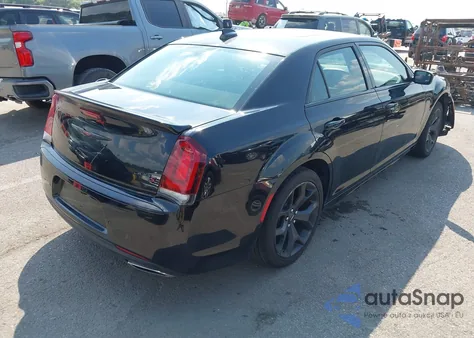 2022 Chrysler 300 S из США, поврежденный, VIN 2C3CCABG7NH136427